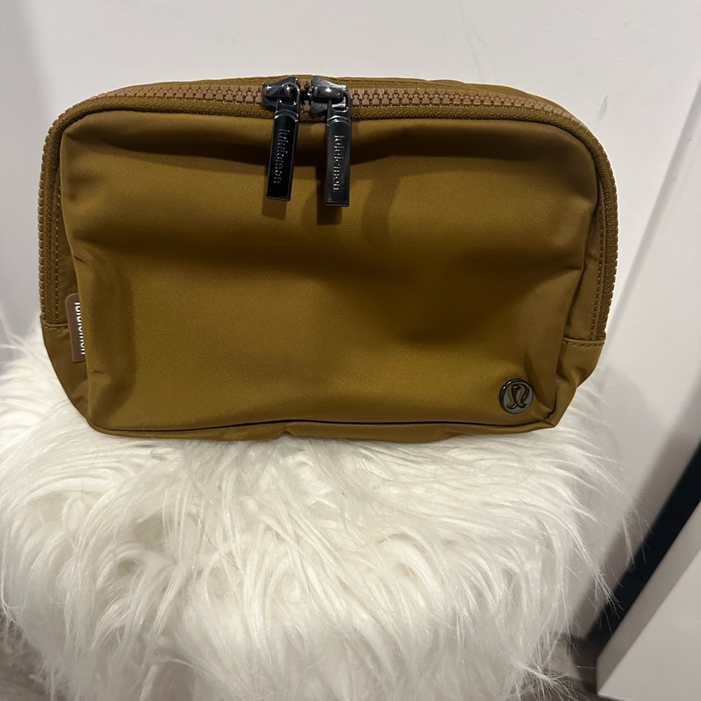 Lululemon belt bag